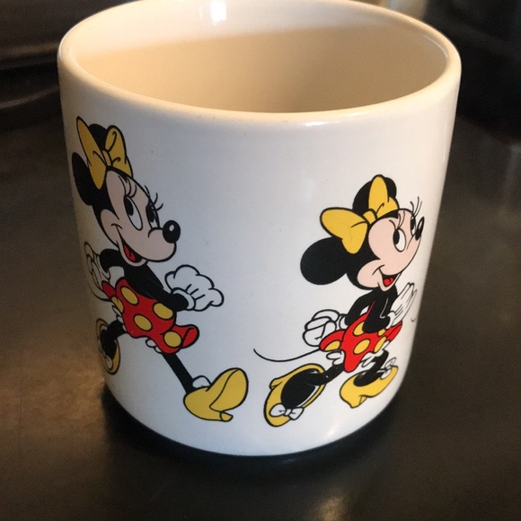 Walt Disney Coffee Mug Vintage Minnie Mouse Dancing Different Poses - Picture 2 of 8